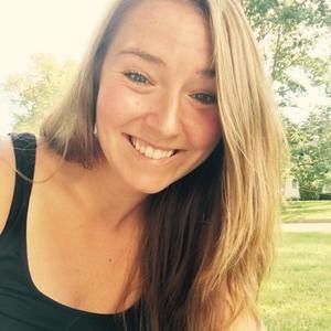 Meet your Posher, Danielle